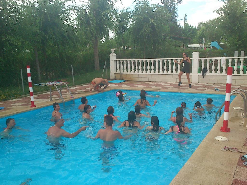 Camping Cubillas Cubillas de Santa Marta Extérieur photo