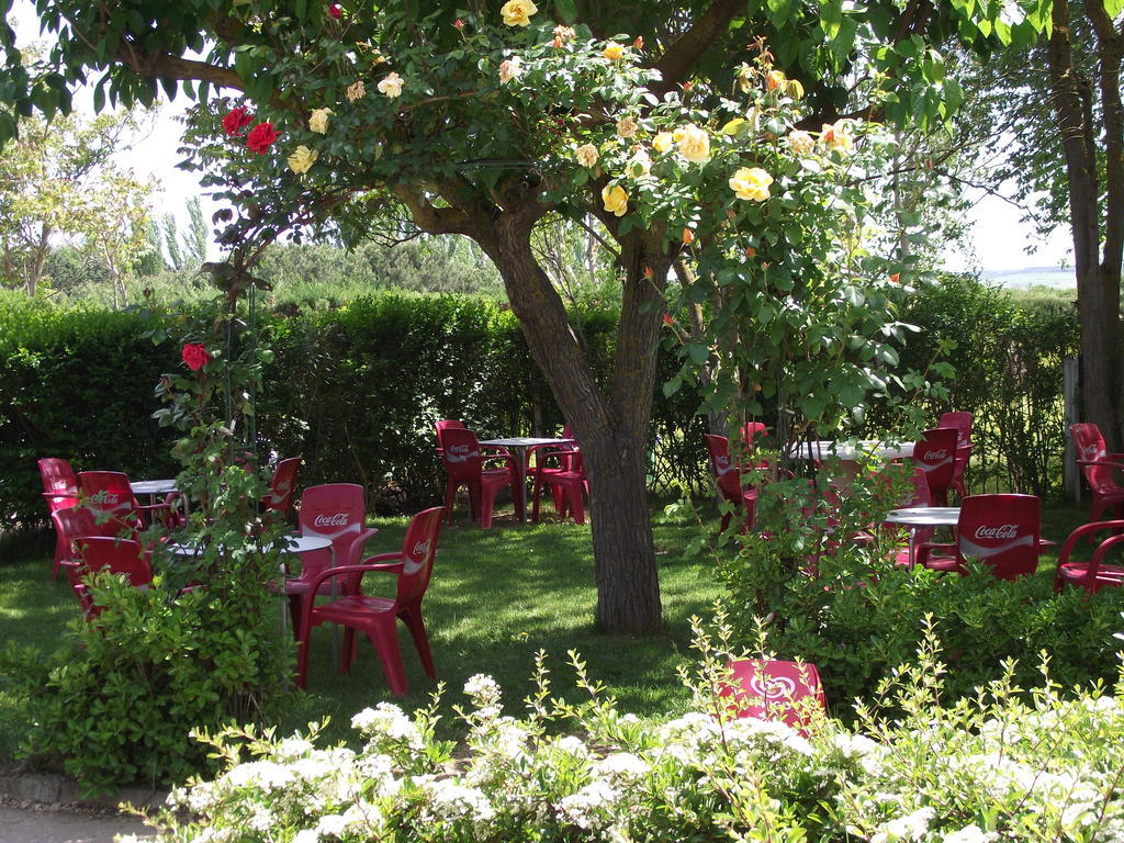 Camping Cubillas Cubillas de Santa Marta Extérieur photo