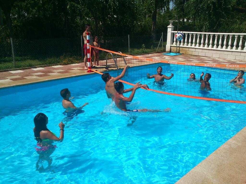 Camping Cubillas Cubillas de Santa Marta Extérieur photo