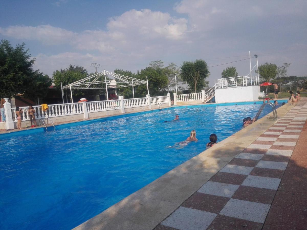 Camping Cubillas Cubillas de Santa Marta Extérieur photo
